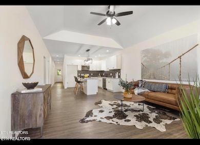 3944 Seahorn Ave, Knoxville, TN 37914 - photo 6