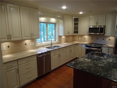 444 Rock Cliff Rd, Emmaus, PA 18049 - photo 5