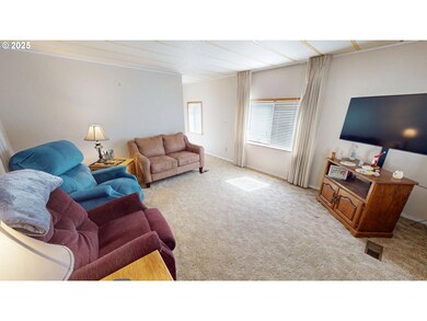 98090 W Benham Ln unit 20, Brookings, OR 97415 - photo 4