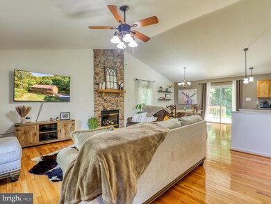 229 Ehlers Dr, Front Royal, VA 22630 - photo 5