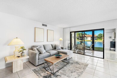 10423 S Circle Lake Dr unit 102, Boynton Beach, FL 33437 - photo 3