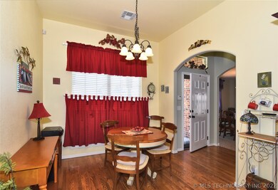 to the right as you enter is a breakfast nook lead