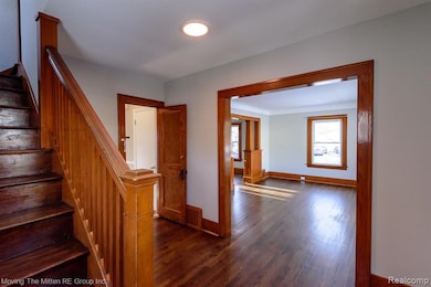 329 W 7th St, Monroe, MI 48161 - photo 3