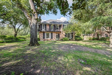 2900 Chevy Chase Dr, Houston, TX 77019 - photo 4