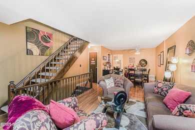 22 A Elmwood Park Dr, Staten Island, NY 10314 - photo 3