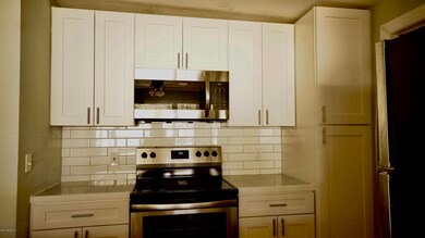 6030 Marsha Dr, Jacksonville, FL 32205 - photo 4