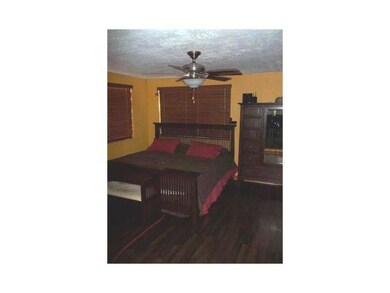 Den/Family/Great Room