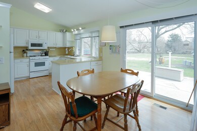223 E Van Bruggen Dr-106