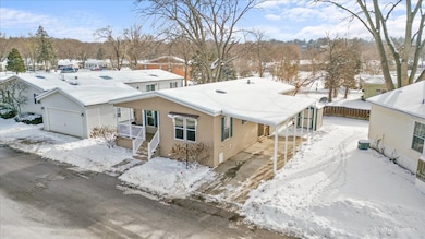 unlisted-address, Elgin, IL 60123 - photo 2