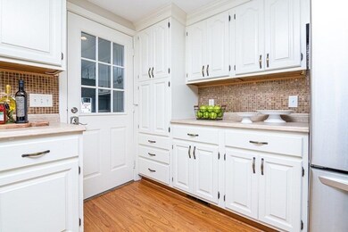 12 Roosevelt Ave, Danvers, MA 01923 - photo 5