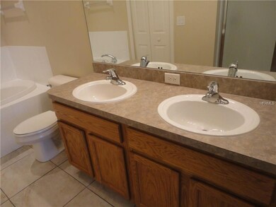 9820 Jasmine Brook Cir, Land O Lakes, FL 34638 - photo 7