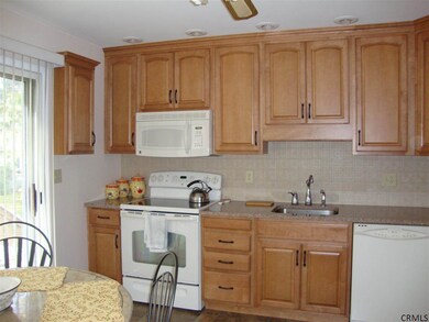 121 E Poplar Dr, Delmar, NY 12054 - photo 7