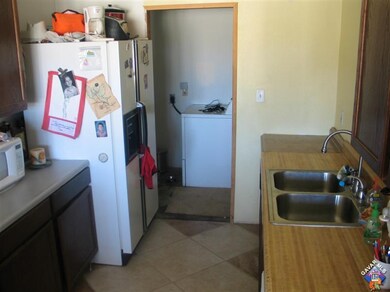 6500 Holiday Ave, Rosamond, CA 93560 - photo 2