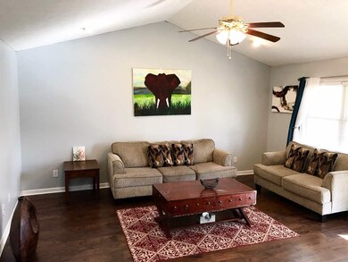 1108 3rd St, Waynesboro, VA 22980 - photo 4