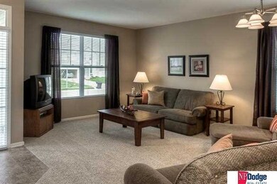 2311 Quartz Dr, Papillion, NE 68046 - photo 3