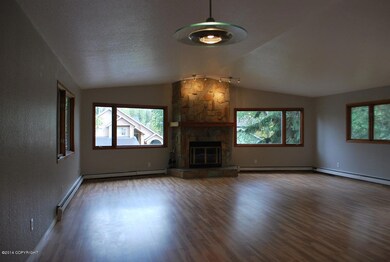 Living Room  (2)