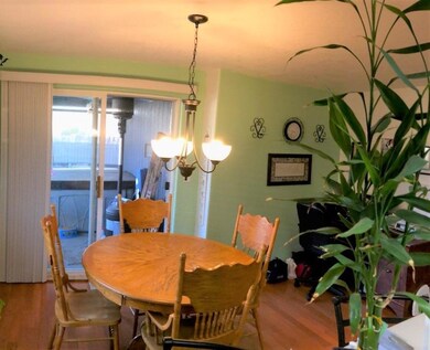 592 Briarwood Dr, Central Point, OR 97502 - photo 5