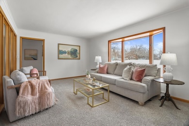 815 Parkview Ln, Mukwonago, WI 53149 - photo 3