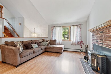 17 Woodside Dr, Londonderry, NH 03053 - photo 7