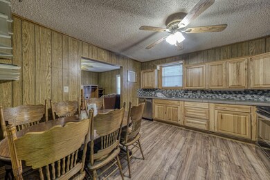 215 E 7th St, Weatherford, TX 76086 - photo 4