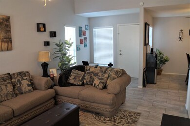 Living Room 13