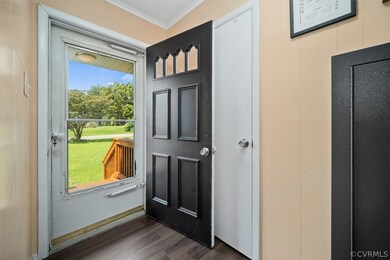 490 Thompson Ave, West Point, VA 23181 - photo 5