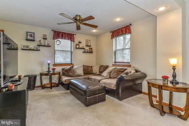 335 Woodlyn Cir, Woodlyn, PA 19094 - photo 5