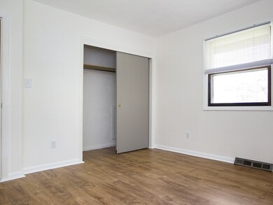 21637 Clydesdale Dr, Goshen, IN 46528 - photo 3