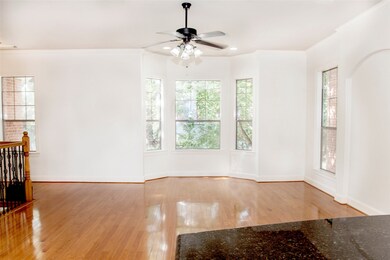 1006 W Temple St, Houston, TX 77009 - photo 4