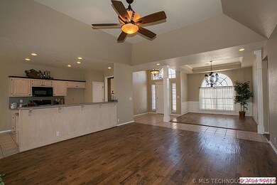 Open floor plan that offers a great place to enter