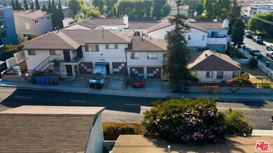 2422 Carnegie Ln, Redondo Beach, CA 90278 - photo 2