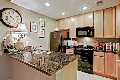 11711 Memorial Dr unit 289, Houston, TX 77024 - photo 6