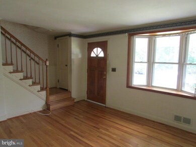 8628 Rock Oak Rd, Parkville, MD 21234 - photo 5