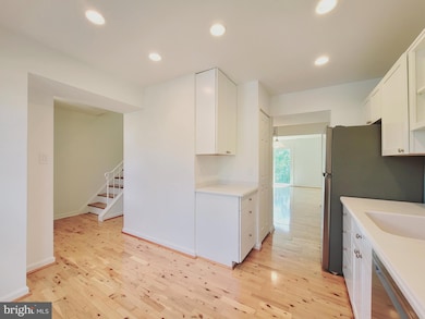 9165 Broken Oak Place unit 41C, Burke, VA 22015 - photo 5