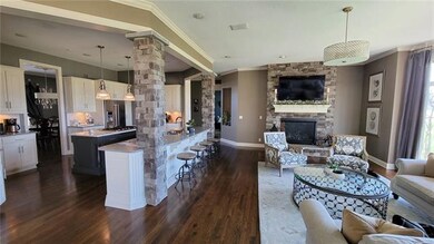 9622 Redbud Ln, Lenexa, KS 66220 - photo 4