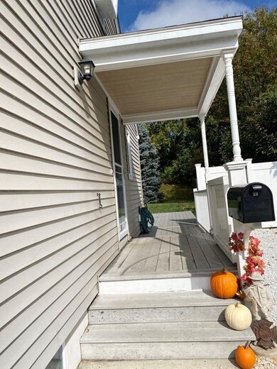 40 Hunnewell Rd, Worcester, MA 01606 - photo 3