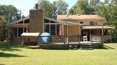 3315 Sleepy Hollow Rd, Falls Church, VA 22044 - photo 2