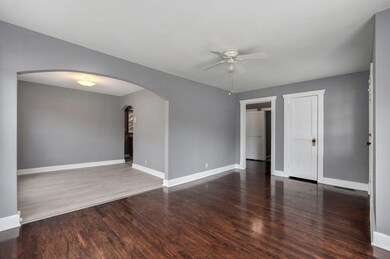 2624 N Pierce Ave-12