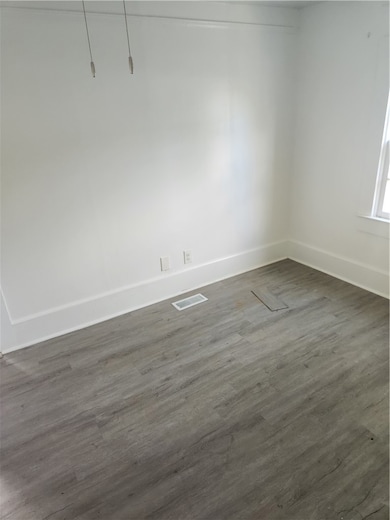 13 Geer St, Belton, SC 29627 - photo 5