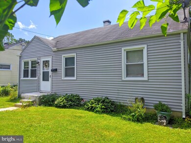 740 W 14th St, Front Royal, VA 22630 - photo 2