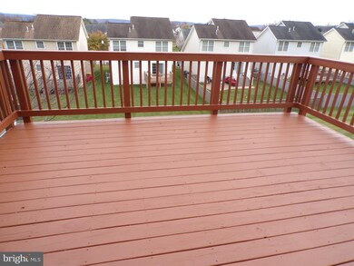 33 Fuzzy Tail Dr, Ranson, WV 25438 - photo 4