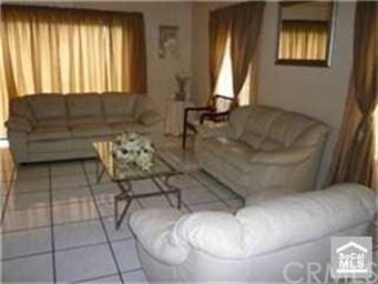 10103 S Freeman Ave, Inglewood, CA 90304 - photo 2