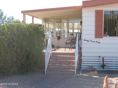 2740 Box B Front Porch