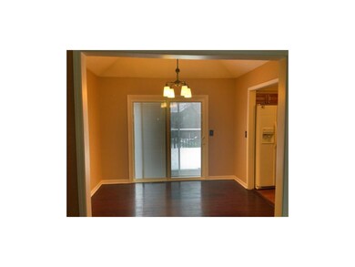 7115 Robin Ln, Shawnee, KS 66203 - photo 6