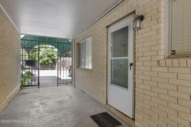 1-web-or-mls-201 S College Dr 107-1