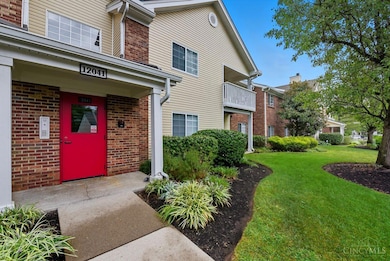 12041 Carrington Ln, Loveland, OH 45140 - photo 4