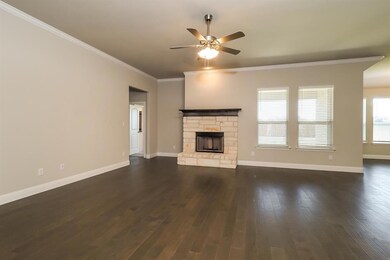 128 Independence Dr, Joshua, TX 76058 - photo 3
