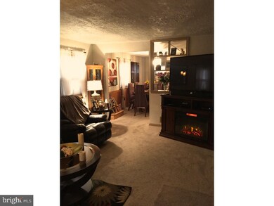 352 Raritan St, Camden, NJ 08105 - photo 4