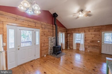 359 Leisure Ln, Berkeley Springs, WV 25411 - photo 3