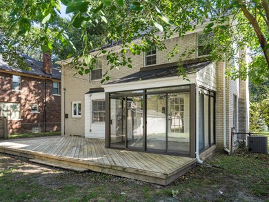 1421 Buckingham Rd, Grosse Pointe Park, MI 48230 - photo 6